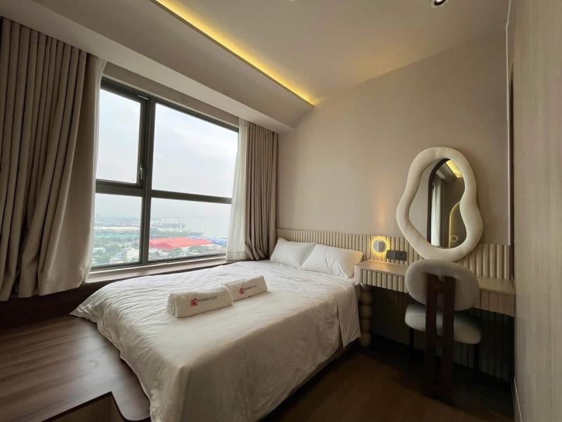 Cho thuê căn hộ ban công, full nội thất cao cấp – gần rmit, tdtu, phú mỹ hưng