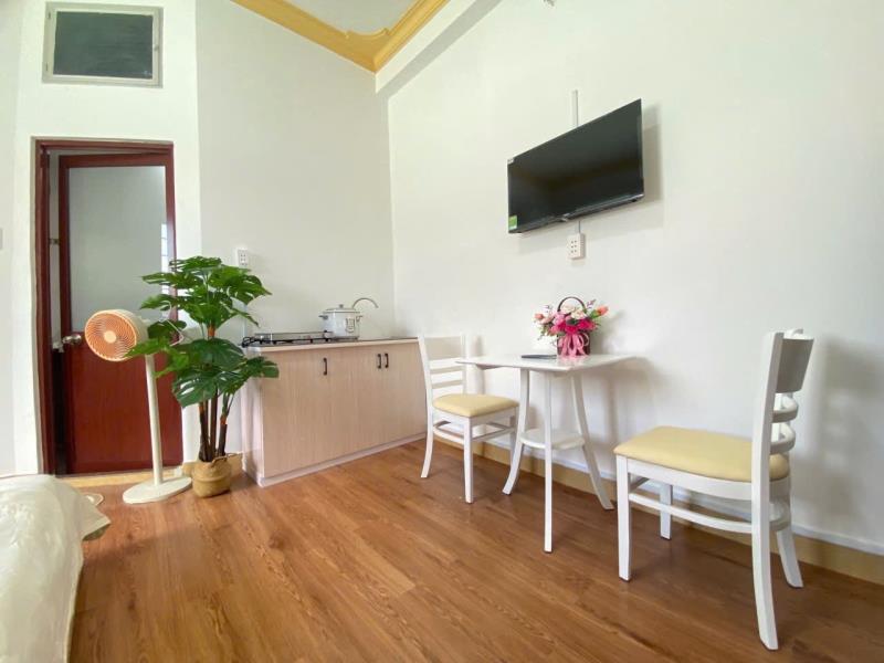 🏡 Cho thuê căn hộ ngay trịnh đình trọng – tân phú  📍 vị trí thuận tiện, khu dân cư an ninh, dễ dàng di chuyển đến các quận trung tâm.  ✨ thông tin căn hộ:  * 🛏️ không gian rộng rãi, thoải mái * 🛋️ - 3