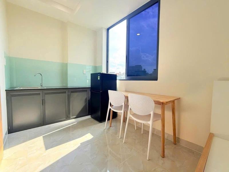 Phòng cao cấp full nội thất giá rẻ có thang máy trường chinh giao phan huy ích tân bình  - 4