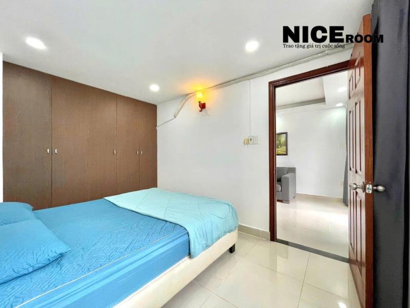 Phòng ban công view quận 2 - đối diện landmark 81, quận 1 - thang máy - hầm xe - máy giặt riêng - 4