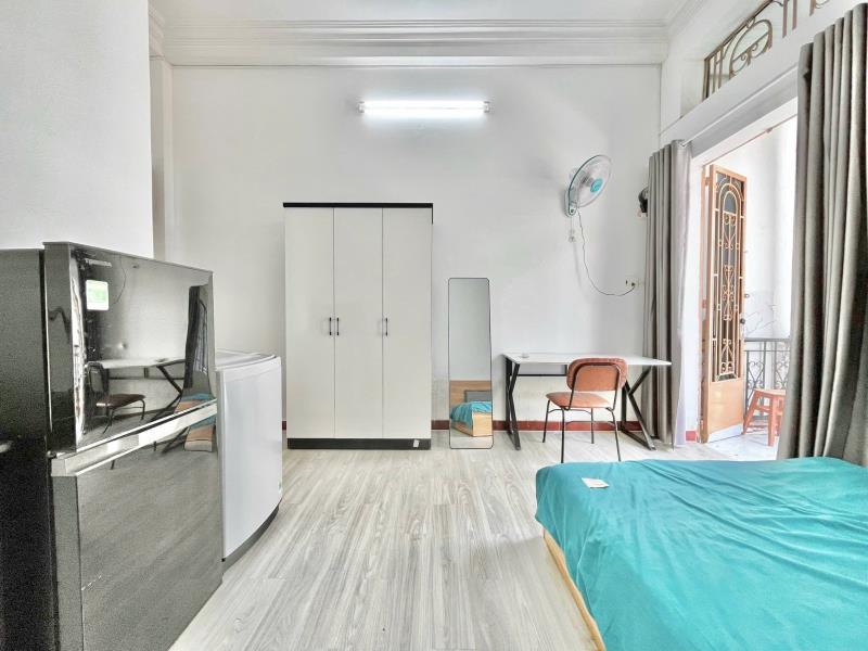 Cho thuê căn hộ ban công rộng full nội thất ngay bùi đình tuý,bình thạnh gần chợ bà chiểu,hàng xanh  - 3
