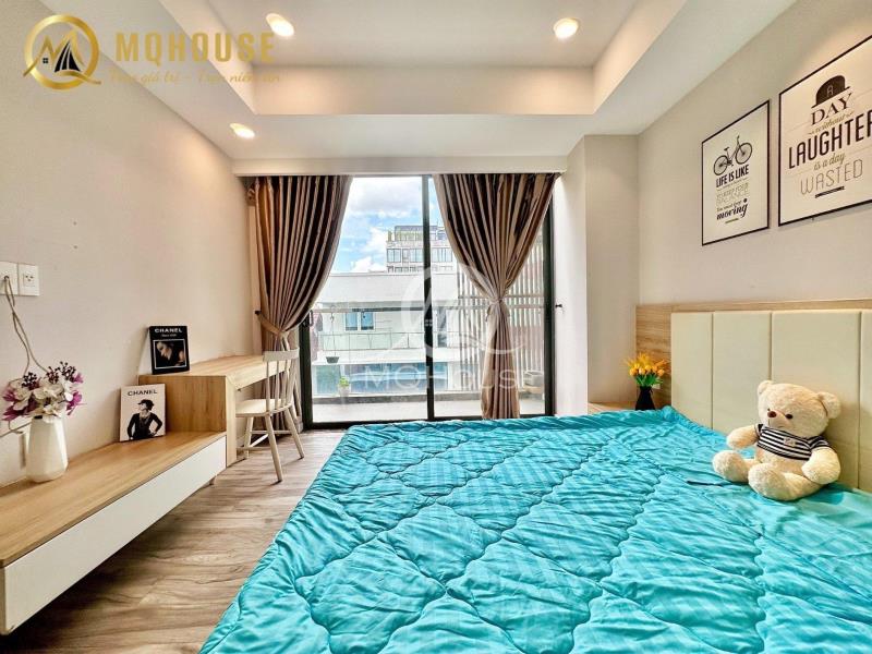Căn hộ cực đẹp hiện đại bancol rộng thoáng ngay sân bay
