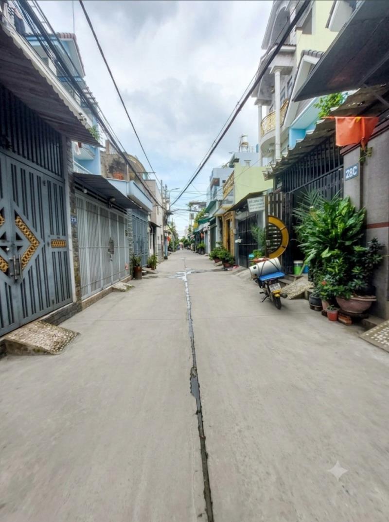 Bán nhà chợ bình long, lê văn quới giáp tân phú đường 5m ô tô - 4