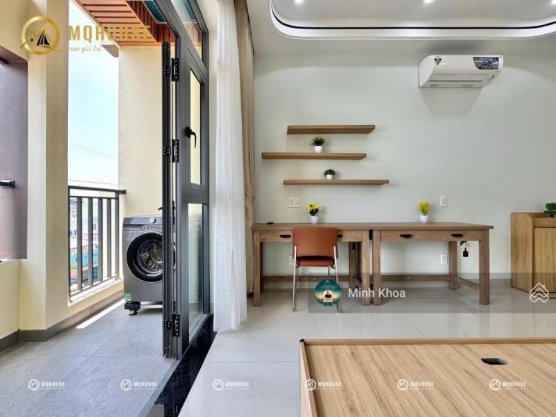 Cho thuê cc mini studio ban công tone gỗ cực đẹp gần etown cộng hòa, hvhk, ga t3 - 4