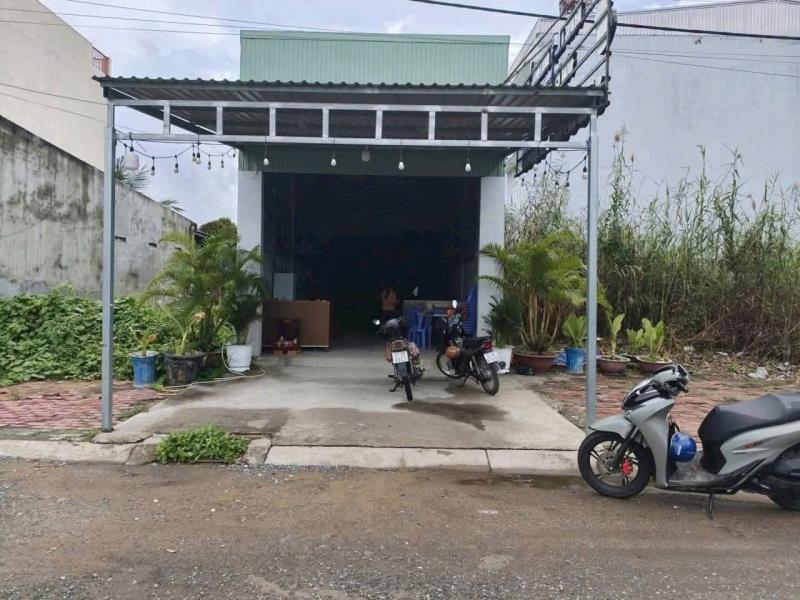 Bán nhà cấp 4 kdc gò đen, vị trí kinh doanh đắc địa dt 142m2 full thổ giá 3,3 tỷ - 4