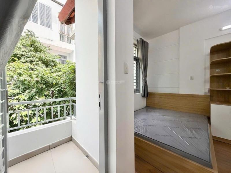 Cho thuê cc mini studio ban công, 6,5 triệu vnd, 30m2, view đẹp tại c1, tân bình ngay nhà ga t3 - 4