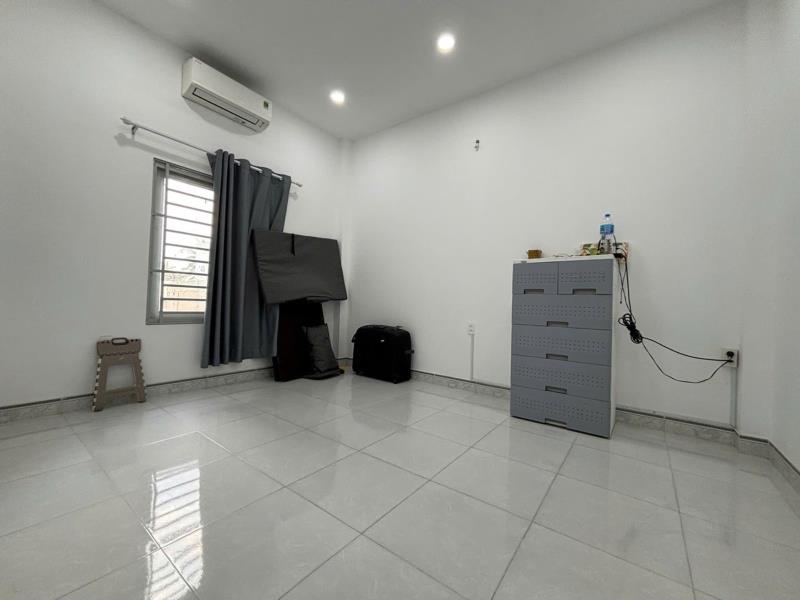 Chủ gấp bán giảm 300tr - nhà c4 full thổ cư 100m² – ngang rộng nở hậu – shr – còn 5 tỷ - 2