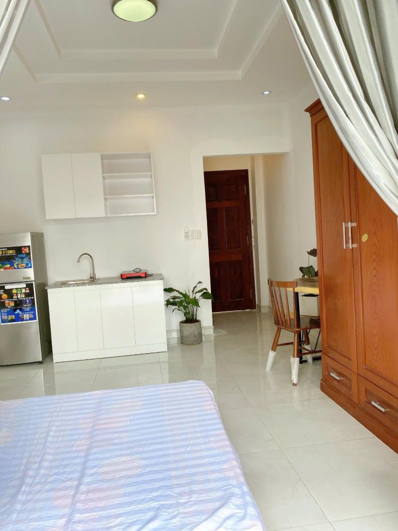 Cho thuê căn hộ có ban công rộng thoáng mát full nội thất đường nguyễn văn thương quận bình thạnh, sát đh hutech, uef, quận 1 - 4