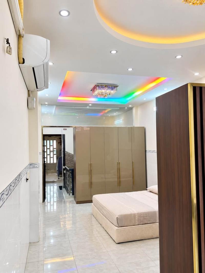 Bán nhà gần đầm sen, hẻm xe hơi, 74m nở hậu, 2 tầng giá 6.x - 4