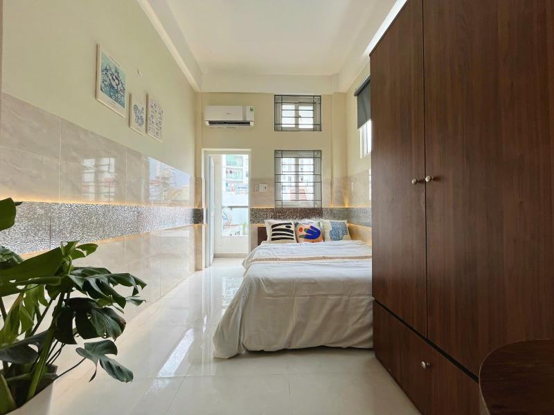 Cho thuê căn hộ ban công thoáng, cửa sổ lớn bình thạnh gần bến xe miền đông cũ - 0941746*** - 2