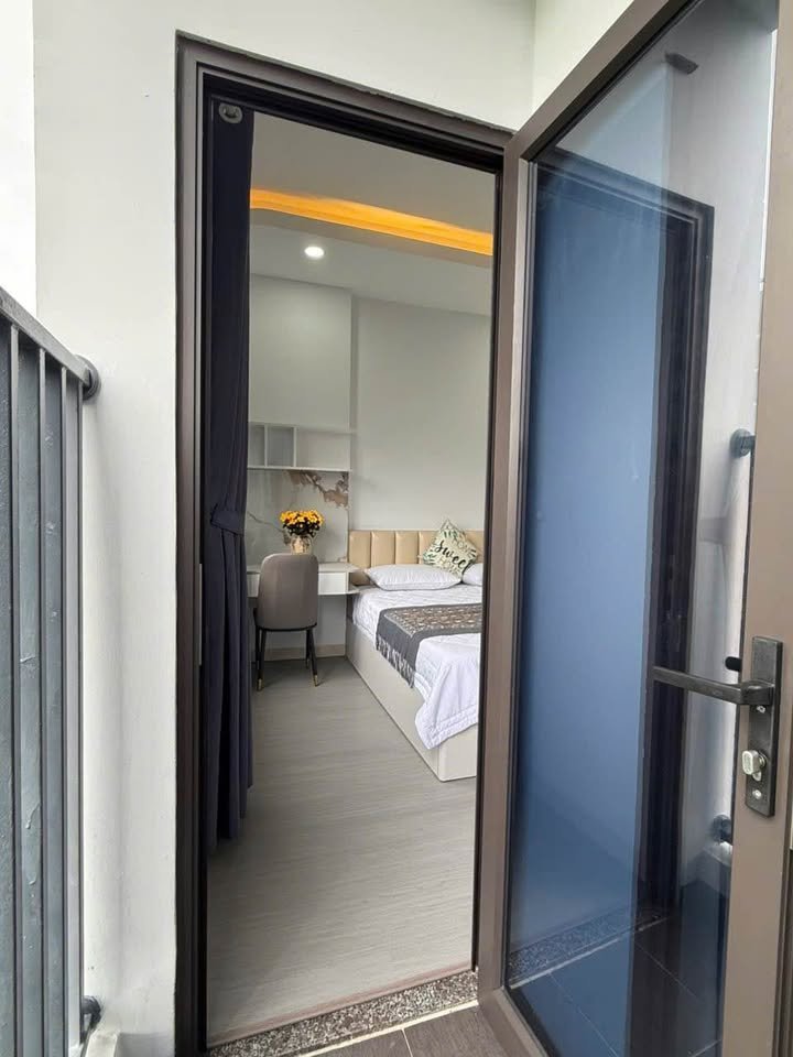 Nội thất mới tinh_ sổ sẵn 2 tỷ (bao phí sổ) đường bạch đằng, phường 2 , tân bình - 3
