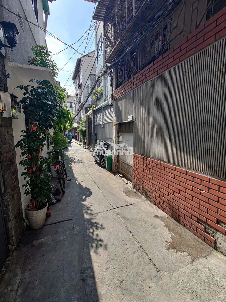 pr2931090-slide-2