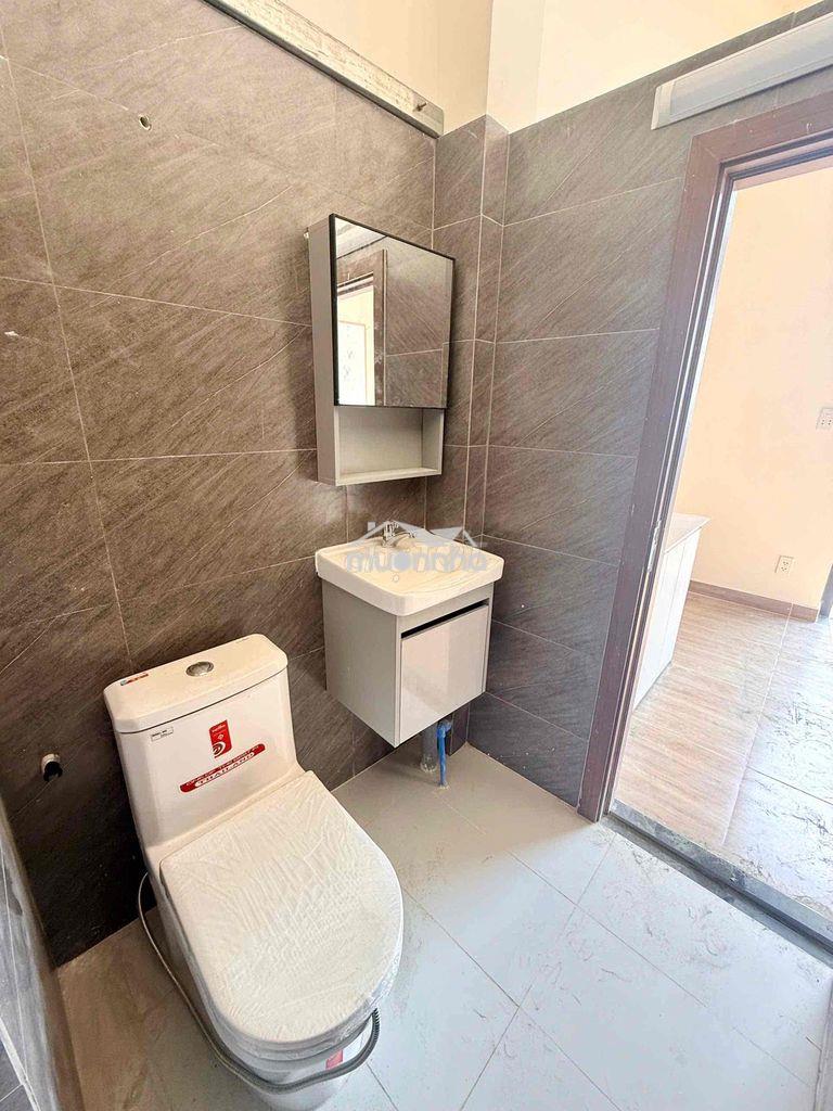 Nhà mới đang hoàn thiện ở hàng tre giáp lê văn việt q9 gần vihome q9 - 4