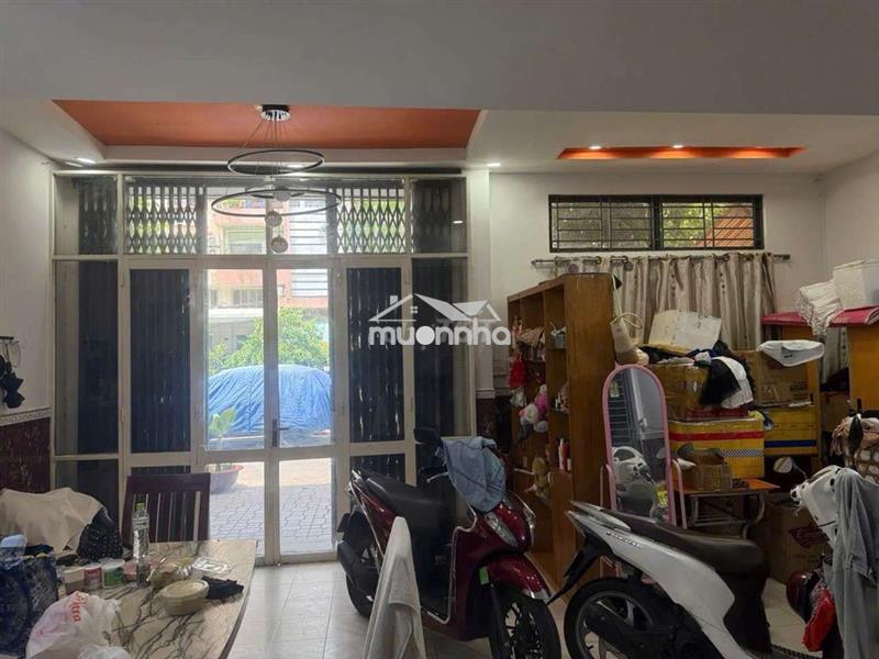Bán căn hộ 2 phòng ngủ, tầng trệt thích hợp kinh doanh
