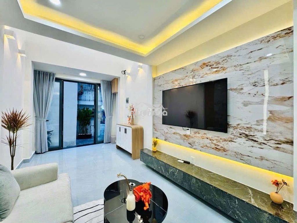 Sát bên chợ bà chiểu nhà đẹp 5t đúc cứng cho gd đông người về ở ngay - 2