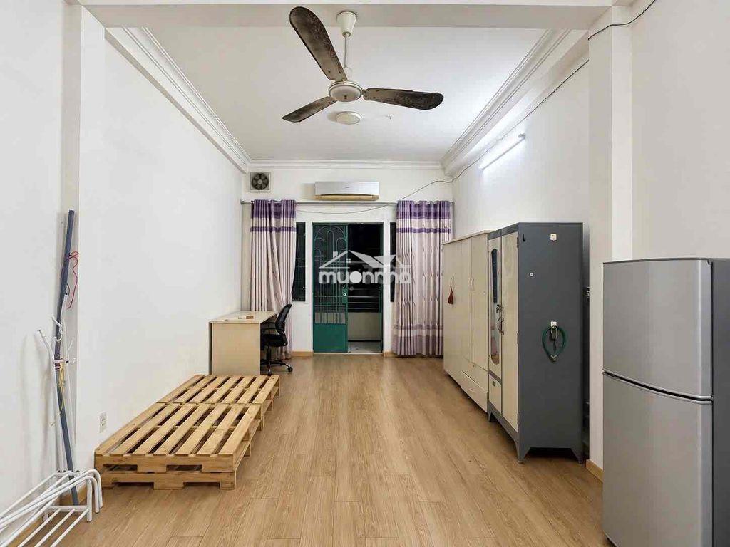 Chính chủ cho thuê phòng trọ 40m2 có ban công giá 5tr9 gần hàng xanh - 2