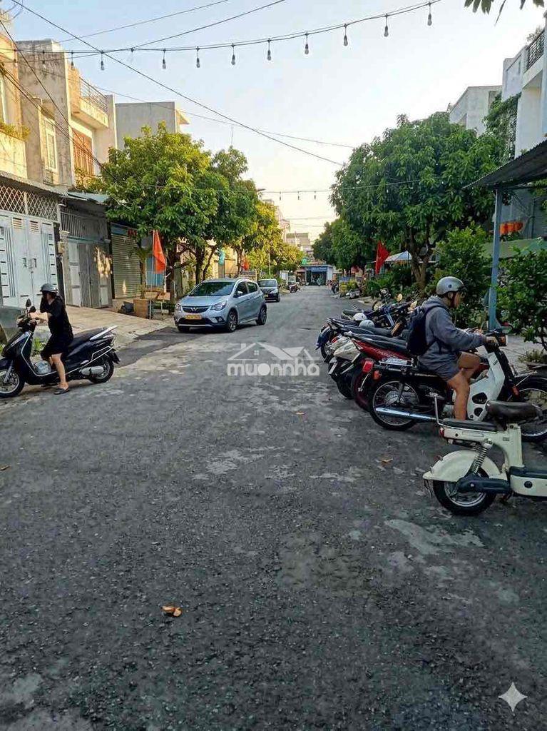 Cho thuê nhà ngay chợ 3bầu khu vip giá rẻ 11tr có điện 3pha 375m 2lầu - 2