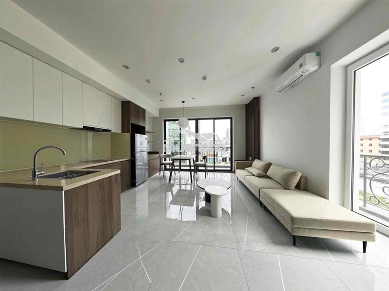 Căn hộ 1pn bancol mới 100% 60m2 ngay bờ kè hoàng sa, nhiều ánh sánh
