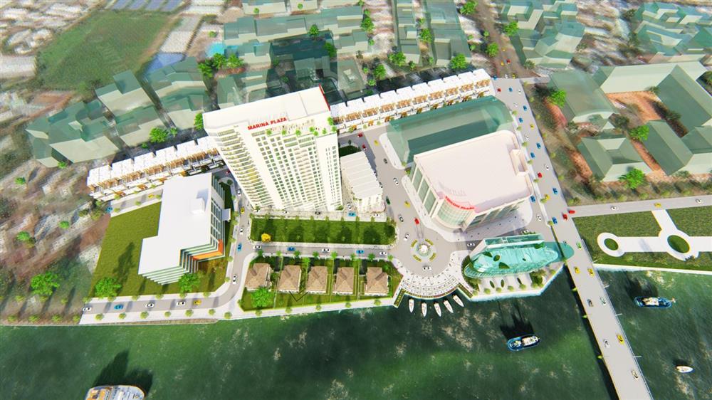 Marina Plaza