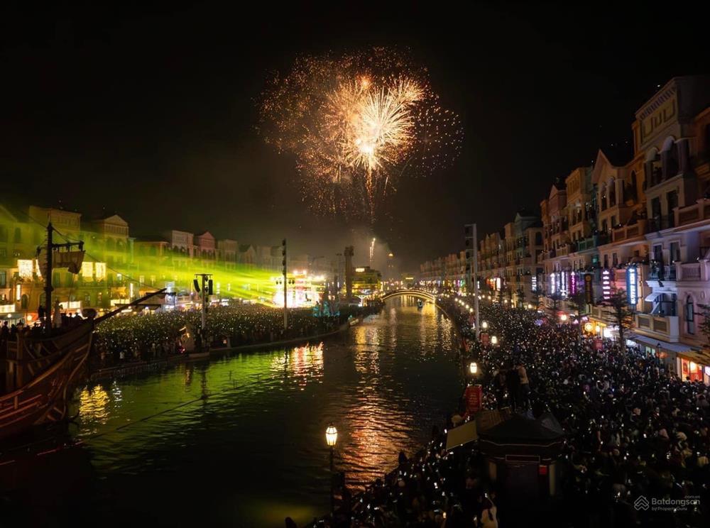 Mega Grand World Hà Nội