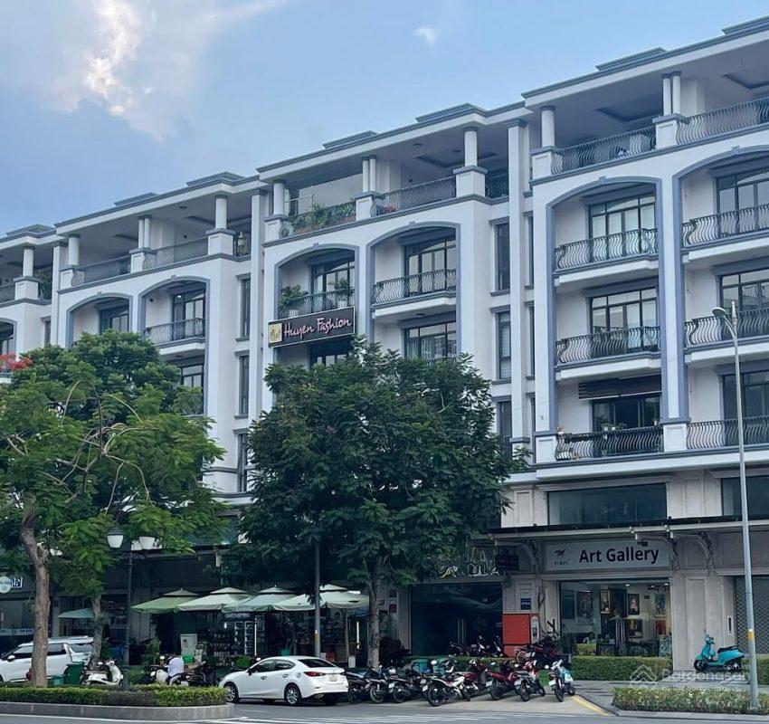 Vạn Phúc 1