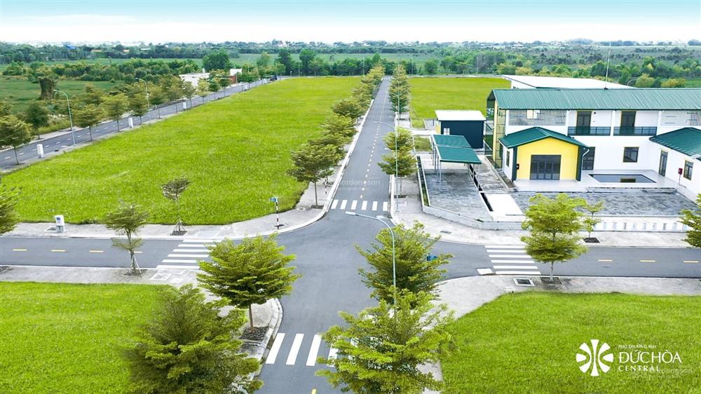 Đức Hòa Central