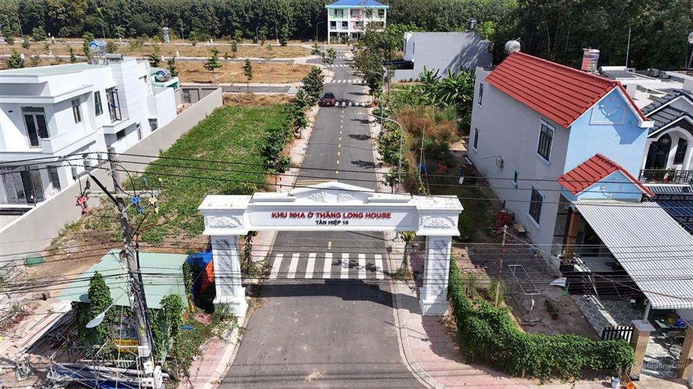 Khu nhà ở Thăng Long House