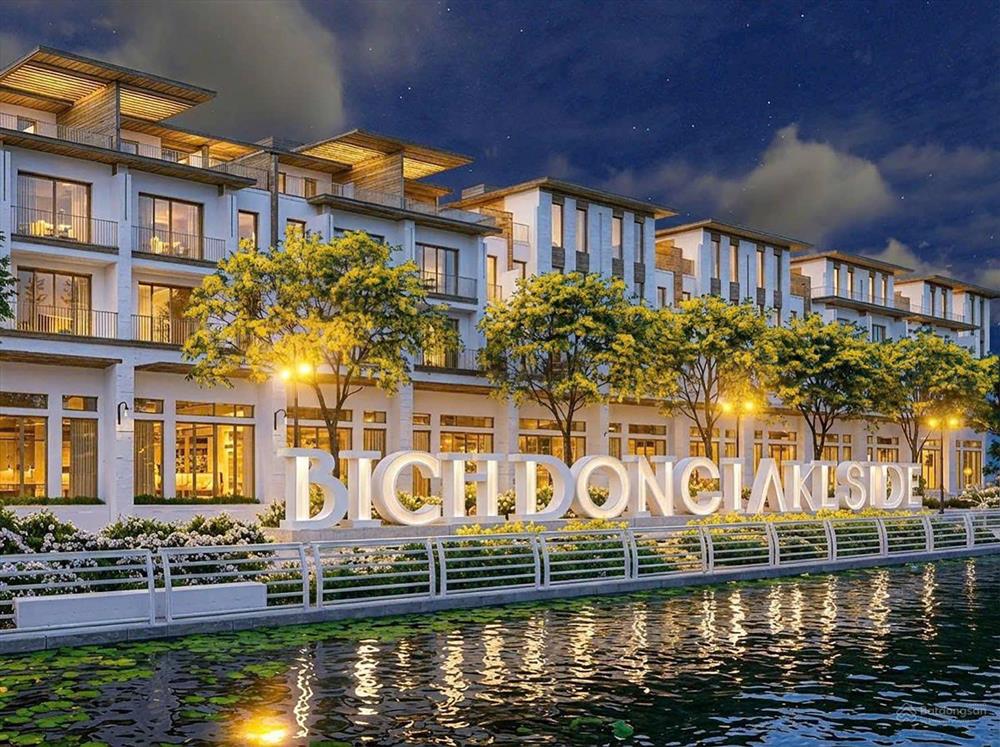 Bích Động Lakeside