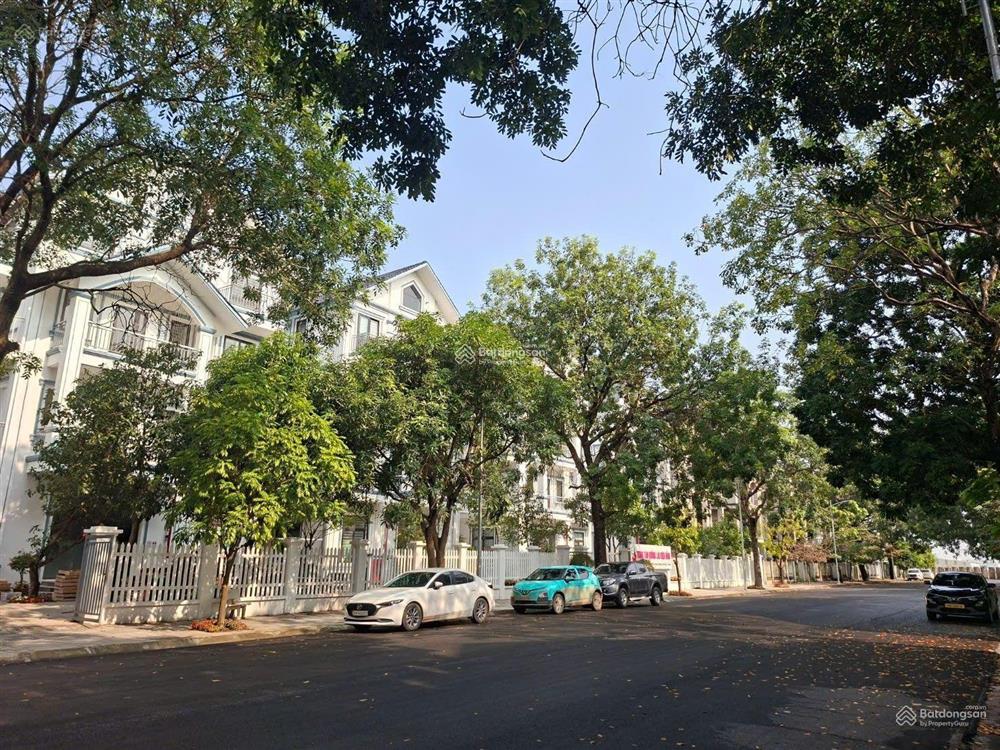 Biệt thự Phương Viên
